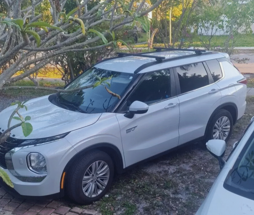 roof rack cross bars Mitsubishi Outlander PHEV